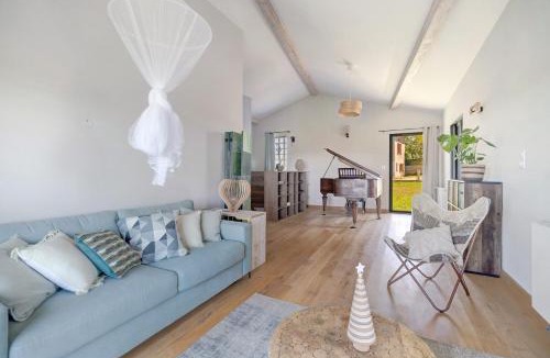 Lapenne House | Le Logis des Abeilles