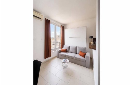 Prado - Republique Apartment | Le Lyke - 15-minute walk from the Palais des Festivals AC
