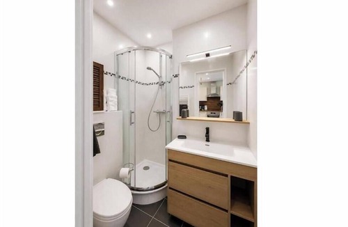 Prado - Republique Apartment | Le Lyke - 15-minute walk from the Palais des Festivals AC