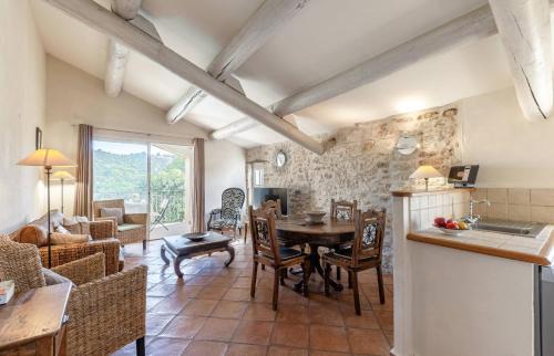 Bonnieux Apartment | Le Major Apartment in the heart of Bonnieux