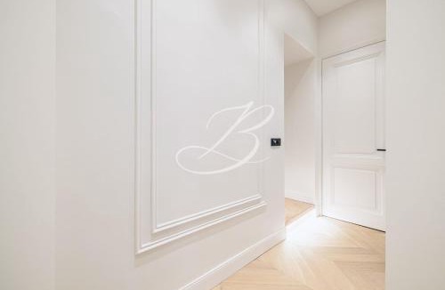 Carnot Apartment | Le Mané - Haussmannien Centre Cannes accommodation