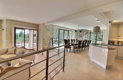 Les Baux-de-Provence House | Le Mas de Rose, large swimming pool, beautiful view