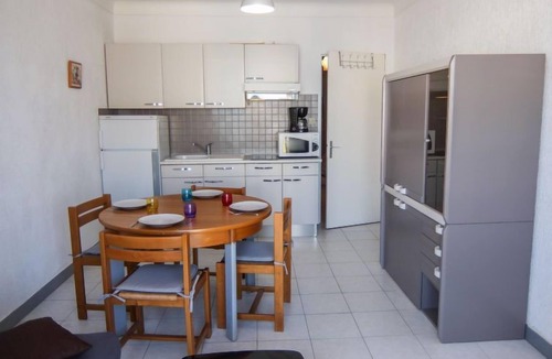 Saint-Cyprien Plage Apartment | Le Miramar by Interhome