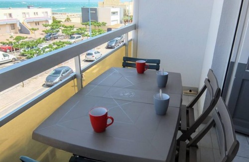 Saint-Cyprien Plage Apartment | Le Miramar by Interhome