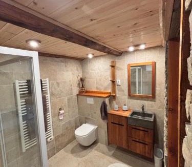 Saint-Paul-sur-Ubaye Bed & Breakfast | Le Mirandol