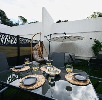 Carnoux-en-Provence Apartment | LE MUGEL cocooning SPA et proche calanques de Cassis