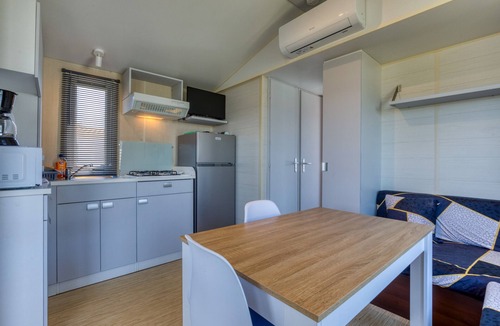 Marseillan House | Le NavyKo – Sea & Lake View, AC, Wi-Fi – Pets Stay Free