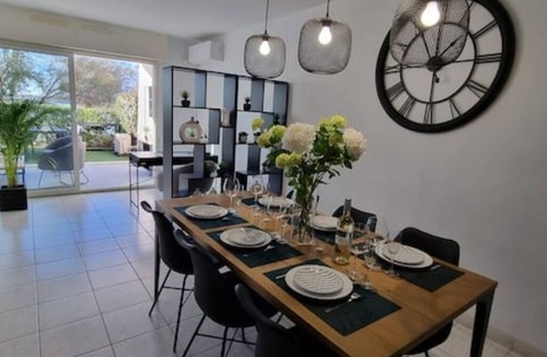 Sete Apartment | Le Neuburg Sur La plage Vue Mer Clim Piscine
