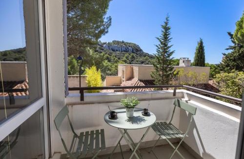 Les Baux-de-Provence Apartment | Le Nid des Alpilles - 3 to 4 beds - Air Conditioning - WiFi