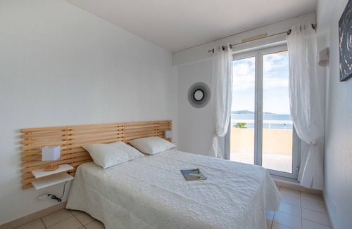 Cavaliere Apartment | Le Palazzo del Mar by Interhome