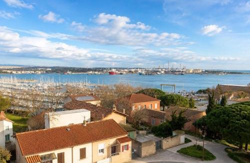 Port-de-Bouc Apartment | "LE PANORAMIQUE" en plein centre