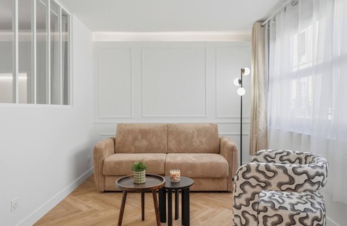 Gares Apartment | Le Parisien Charming & 150m from St-Roch Station - 4 pers