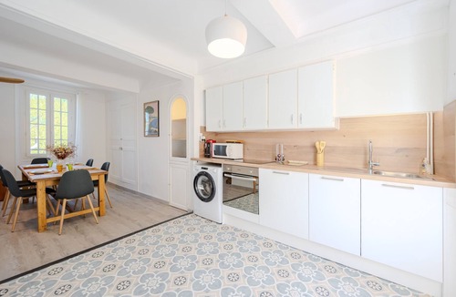 Entrecasteaux Apartment | Le Parpaioun - 3min a pied du Château