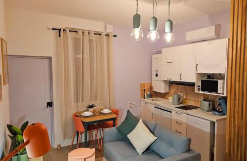 Convention Apartment | Le Pastel YourHostHelper