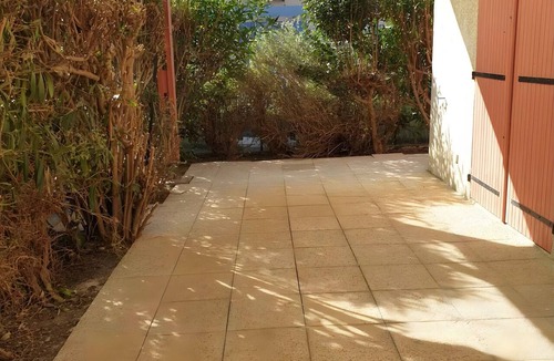 Vic-la-Gardiole House | Le patio du soleil: pool, tennis, A/C, private terrace, near beaches