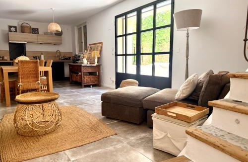 Roujan House | Le Patio Roujanais by GC - Clim - Wifi