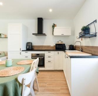 Saint-Victor-la-Coste Apartment | Le perchoir du Castellas