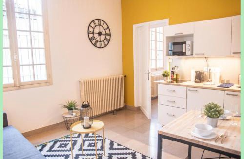 Avignon City Centre Apartment | ★ LE PETIT AVIGNONNAIS ★ BELEZA ★ INTRAMUROS ★ CENTER ★