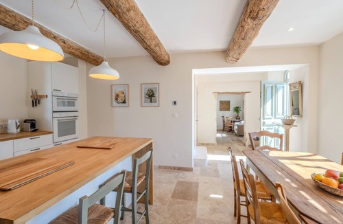 Maillane Villa | Le Petit Citronnier - Four Bedroom Villa, Sleeps 8