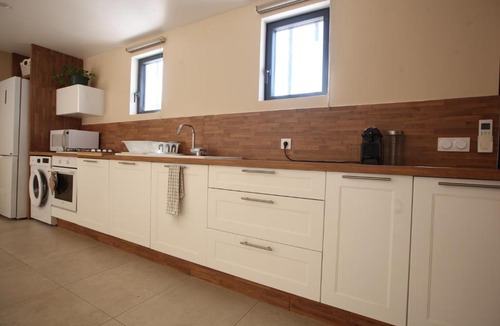 Saint-Etienne-du-Gres House | Le Petit St Roch