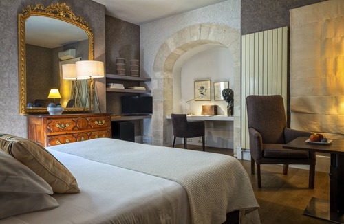 Villeneuve-les-Avignon Hotel | Le Prieure - Relais & Chateaux