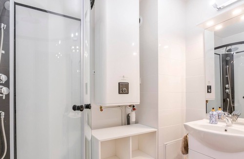 Les Baux-de-Provence Apartment | Le Roucas - Appartement climatisé et spacieux