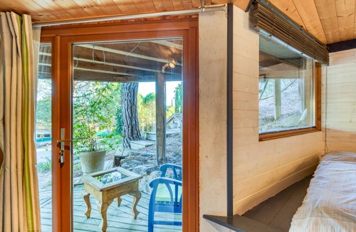 Moureze Bed & Breakfast | Le Sabel - Blue Room B&B with Mountain View and Shared Pool