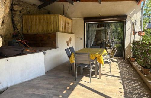 Saint-Guilhem-le-Desert Apartment | LE ST GUILHEM