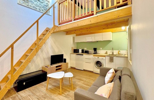 Cadereau Apartment | Le Studio des Tilleuls, Air-Conditioned & Real Bed