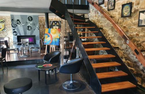 Entrecasteaux Bed & Breakfast | Le Tempo