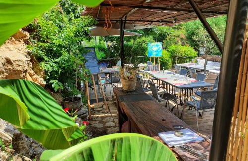 Entrecasteaux Bed & Breakfast | Le Tempo