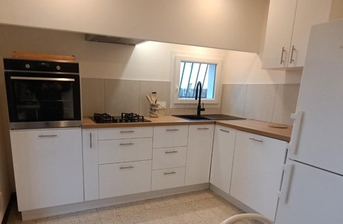 Route d'Arles Apartment | Le Welcome - Grand appartement 2 chambres et jardin