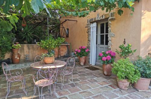 Pierrefeu-du-Var House | Les anes de petit jean