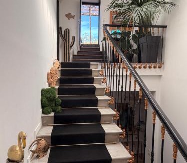 Sigean Bed & Breakfast | Les Anges de Sigean, Chambres d'hôtes de Luxe,Rooftop Panoramique avec Jacuzzi