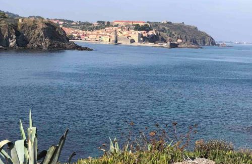 Collioure Apartment | LES BATTERIES bord de mer