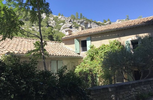Les Baux-de-Provence House | Les Baux de Provence: authentic house with view in Provence (Alpilles)