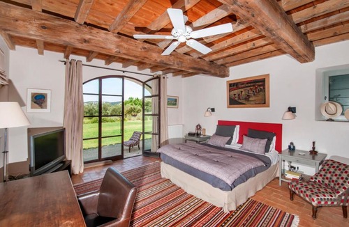Les Baux-de-Provence Villa | Les Baux de Provence Villa Sleeps 12 Pool