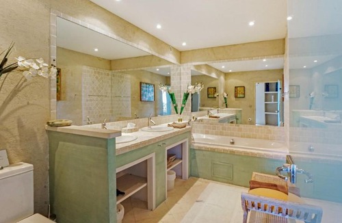 Les Baux-de-Provence Villa | Les Baux de Provence Villa Sleeps 6 Pool WiFi