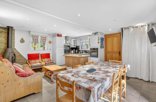 Meolans-Revel Ski Chalet | Les Chalets