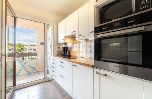 Sanary-sur-Mer Apartment | Les Faubourgs Saint Michel by Interhome