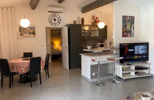 Eyragues House | Les Hauts D'eyragues : Gîte Rêverie