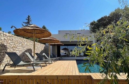 Pujaut Villa | Les Loges en Provence - Villa Contemporelle