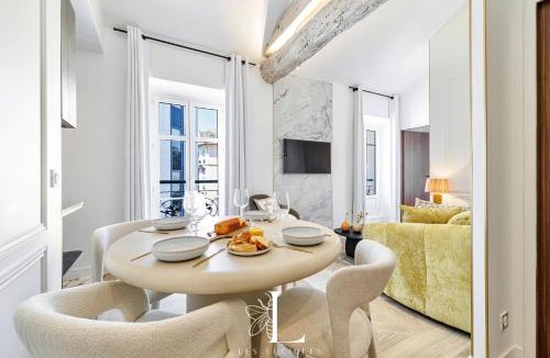 Carnot Apartment | Les Lucioles 8 - Luxury 1 - Bedroom Apartment