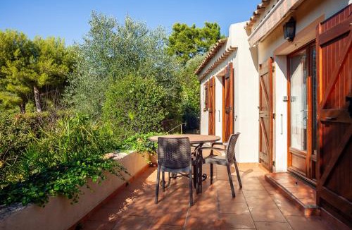 Ceyreste House | Les Oiseaux