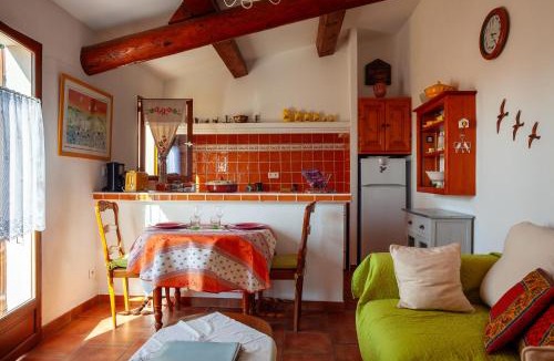 Ceyreste House | Les Oiseaux