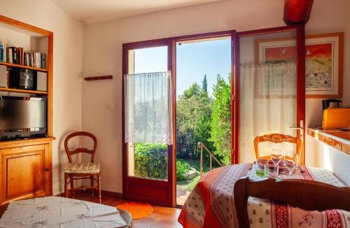 Ceyreste House | Les Oiseaux