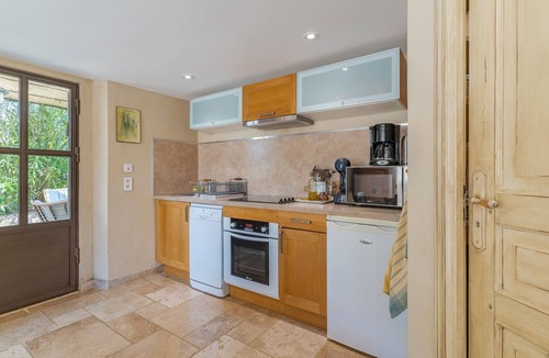 Saint-Cannat House | Les Olivandes Cottage with Pool