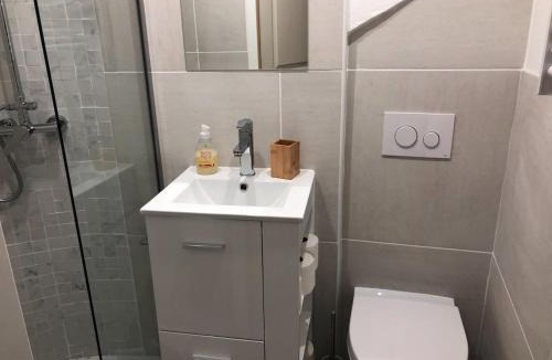 La Fare-les-Oliviers Apartment | Les Olives Wifi Netflix Appart-hotel-Provence