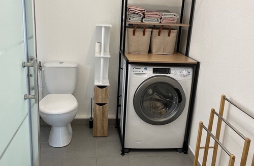 Miramas Apartment | Les Ombrelles, apartment in secure residence with elevator and garage