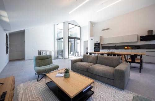 Saint-Tropez City Centre Apartment | Les Orangers